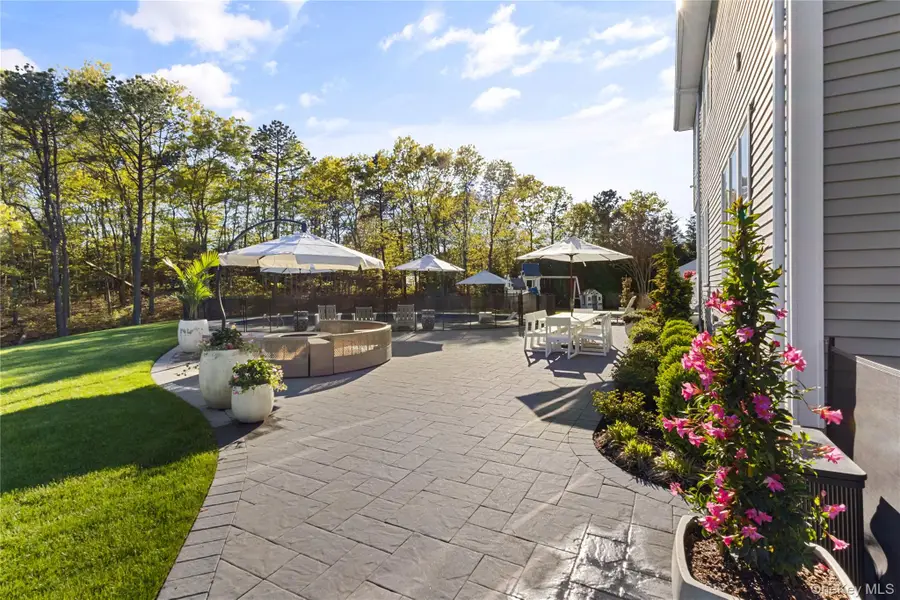 38 Blackberry Lane, Center Moriches, NY 11934 - #3