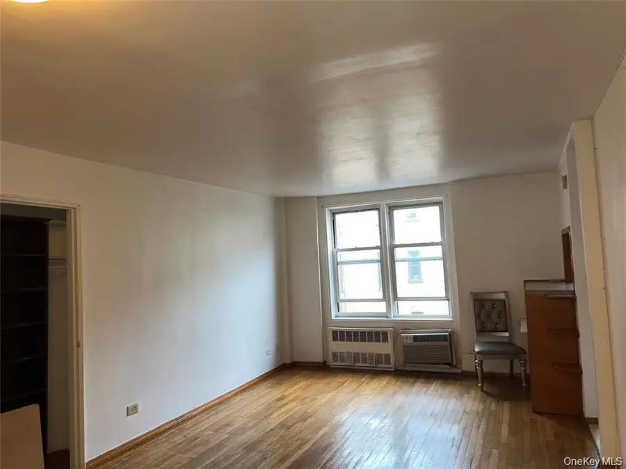 1332 Metropolitan Avenue #6A, Bronx, NY 10462 - #2