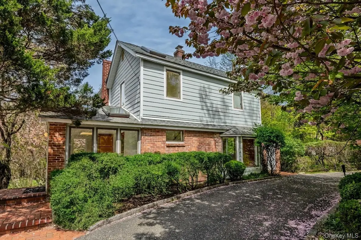 81 Old Post Road, East Setauket, NY 11733 - #1