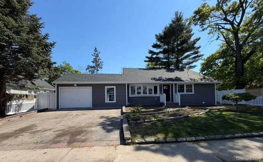 24 Underhill Avenue, Roosevelt, NY 11575 - #2