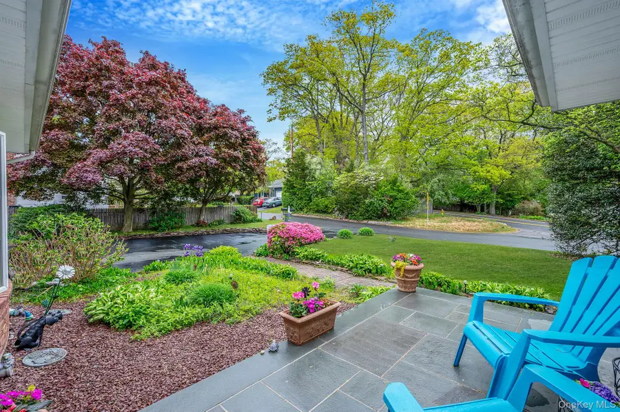 22 Beacon Drive, Sound Beach, NY 11789 - #3