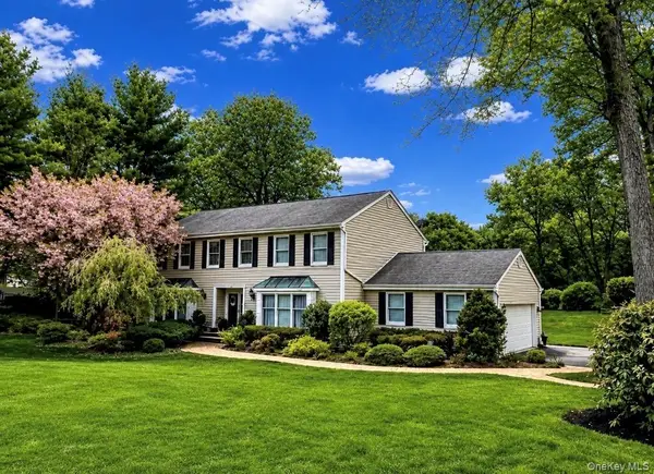 10 Mink Lane, East Setauket, NY 11733