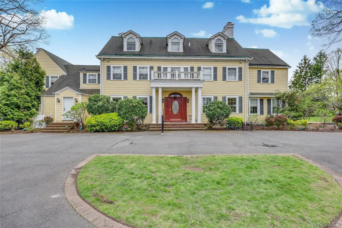 105 Everit Avenue, Hewlett, NY 11557 - #1