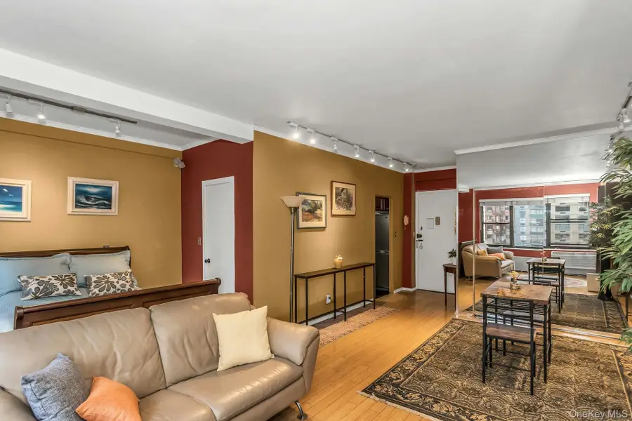 2 Tudor City Place #3M-South, New York, NY 10017 - #3