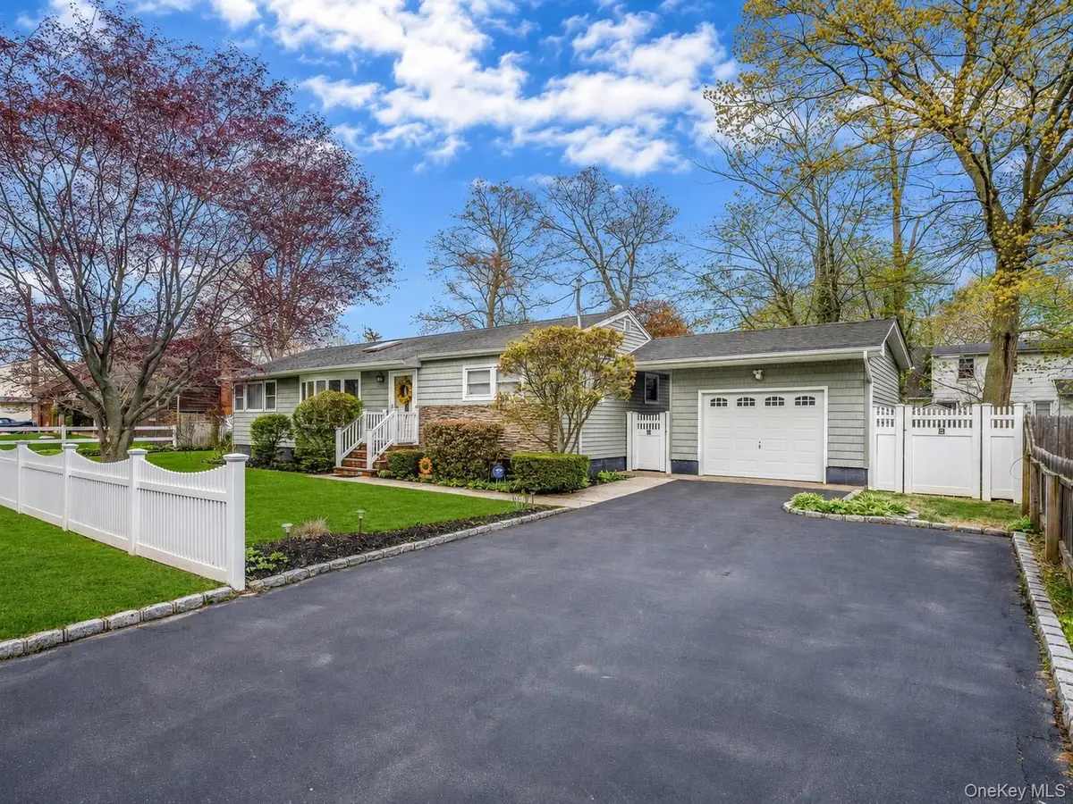 19 Cypress Lane, Shirley, NY 11967 - #1