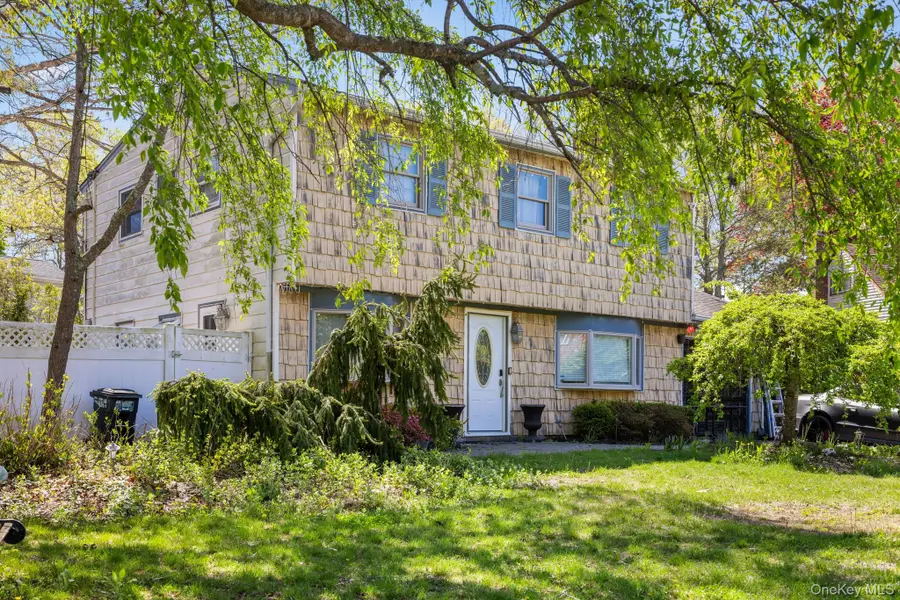 20 Revere Circle, Selden, NY 11776 - #3