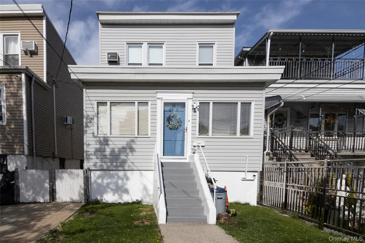 2315 Fish Avenue, Bronx, NY 10469 - #1