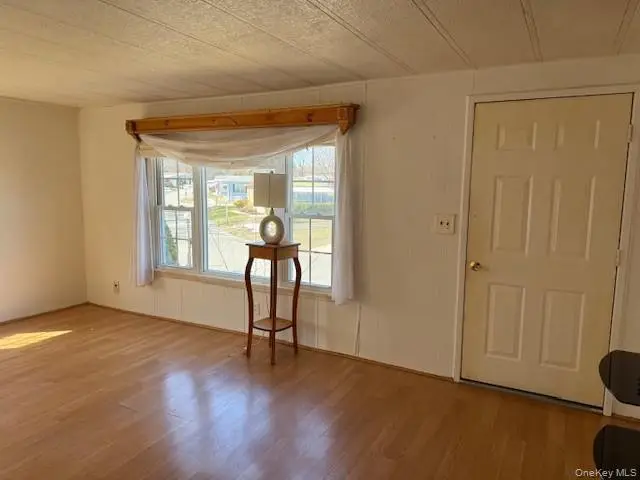 1661 Old Country Road Unit #415 #415, Riverhead, NY 11901 - #2