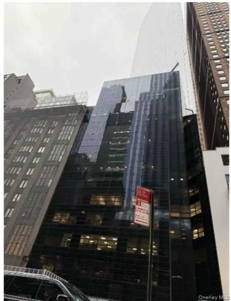 146 W 57th Street #34F, New York (Manhattan), NY 10019