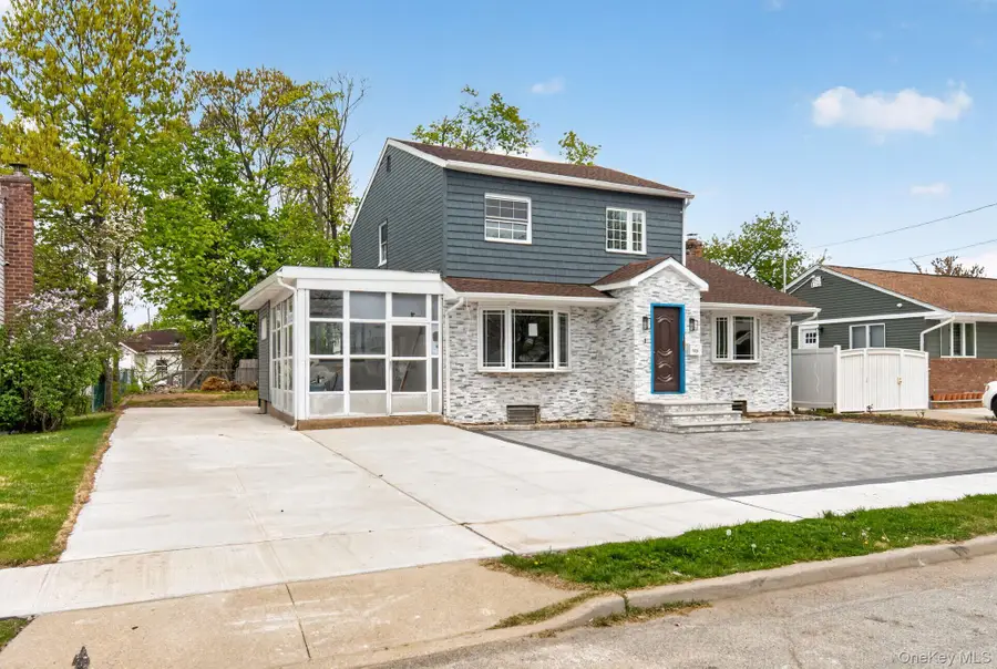 1524 Bowe Road, Valley Stream, NY 11580 - #3