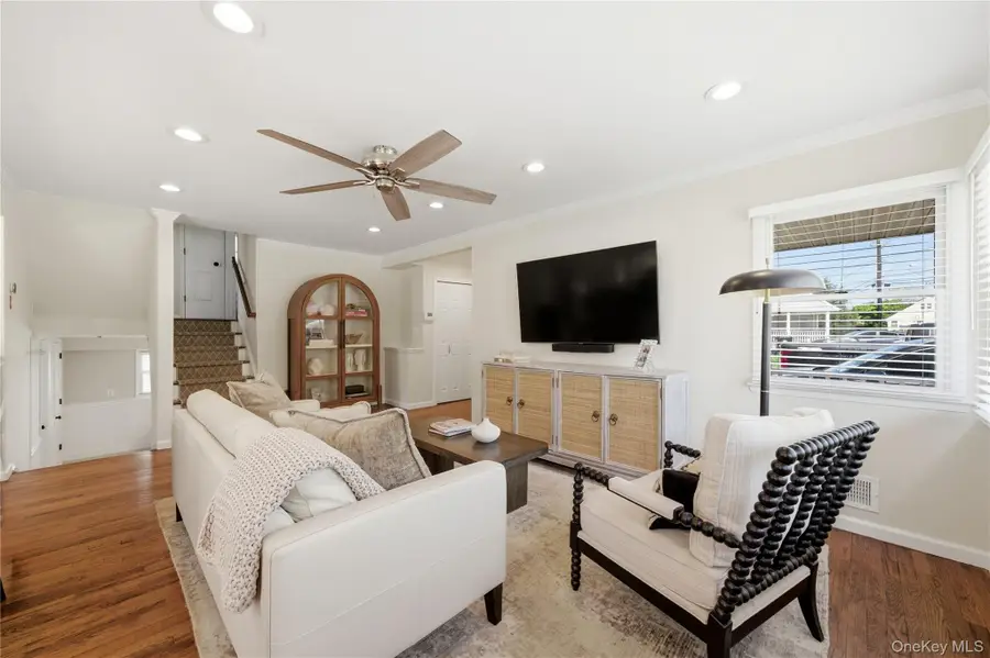149 Raleigh Lane, West Islip, NY 11795 - #2