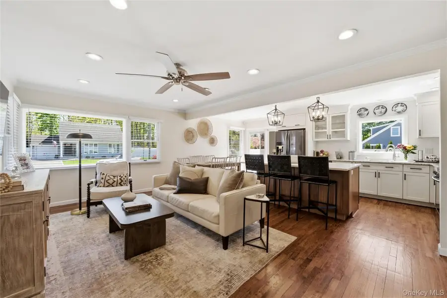149 Raleigh Lane, West Islip, NY 11795 - #3