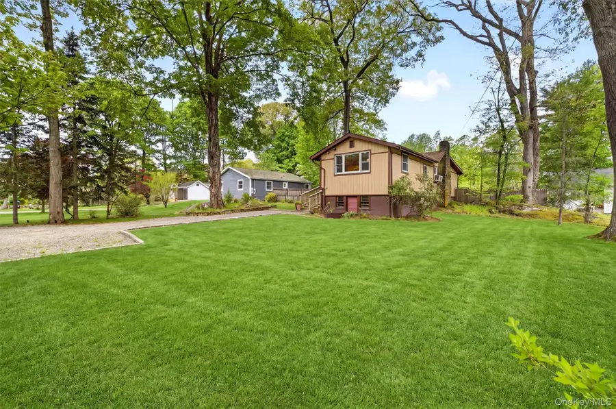 3079 Maqua Place, Mohegan Lake, NY 10547 - #2
