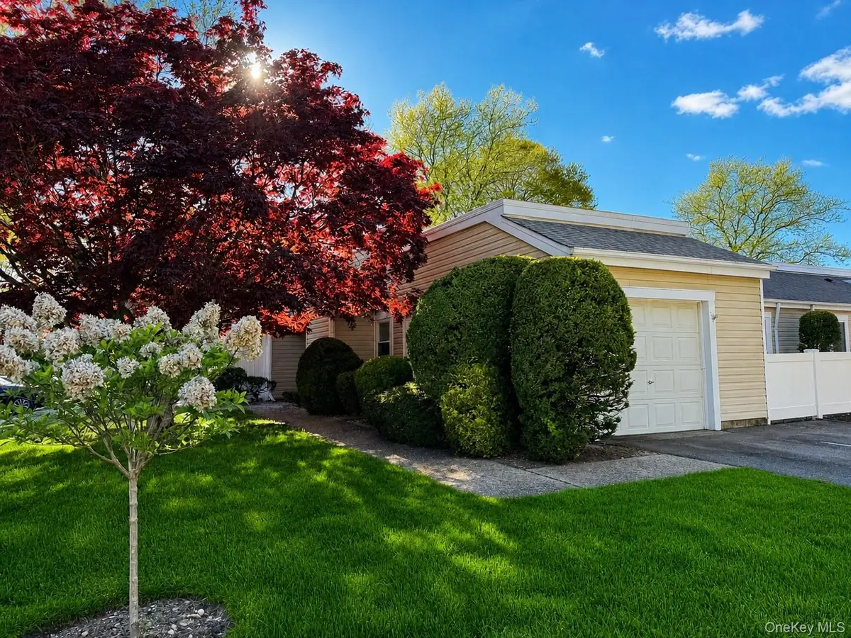 607 Cabot Court, Saint James, NY 11780 - #1