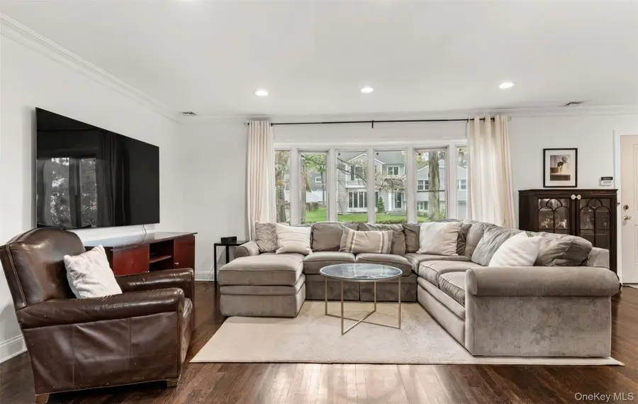 4 Southway, Hartsdale, NY 10530 - #3