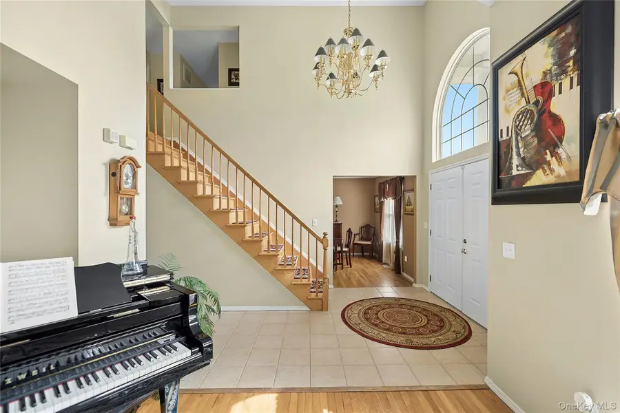54 Winterberry Drive, Middle Island, NY 11953 - #3