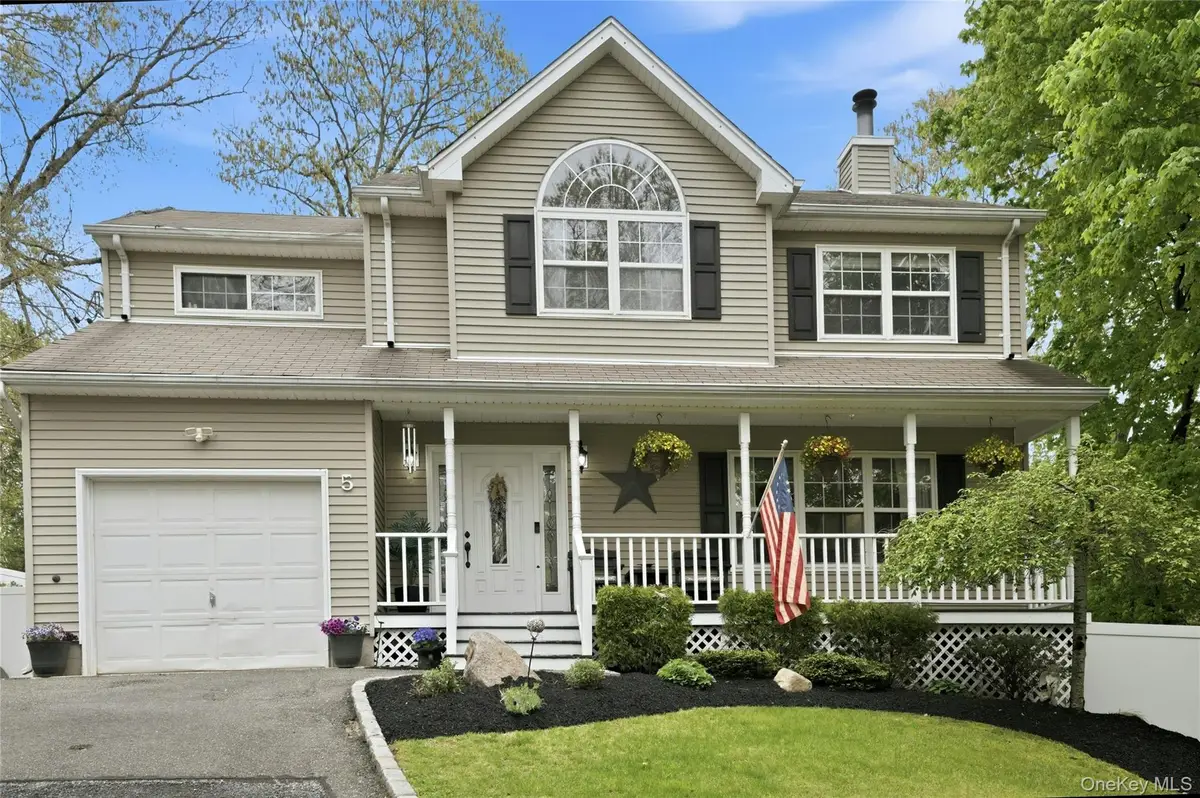5 Shelter Drive, Sound Beach, NY 11789 - #1