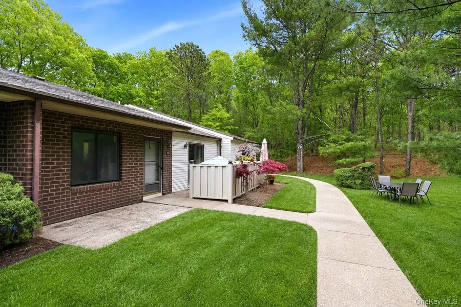938 Skyline Drive, Coram, NY 11727 - #3