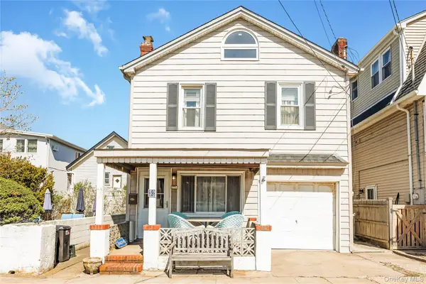 32 Buffalo Avenue, East Atlantic Beach, NY 11561