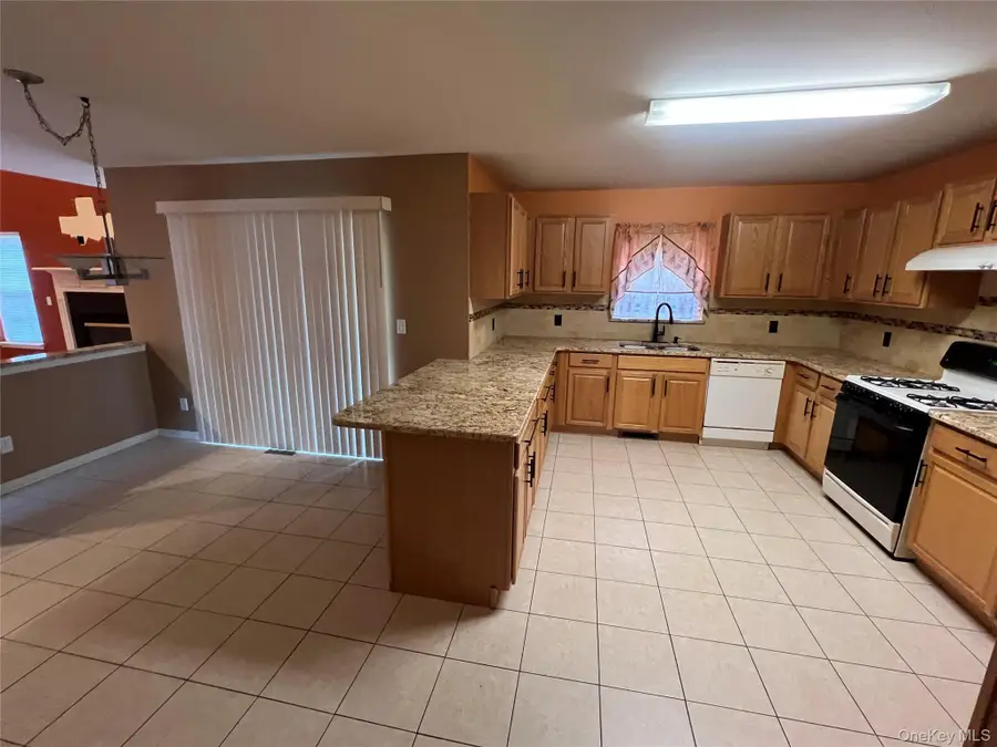 10 Johanna Drive, Newburgh, NY 12550 - #3