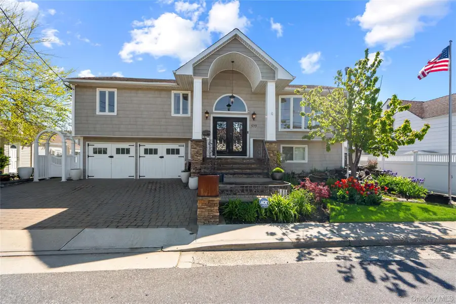 539 Nassau Avenue, Freeport, NY 11520 - #2