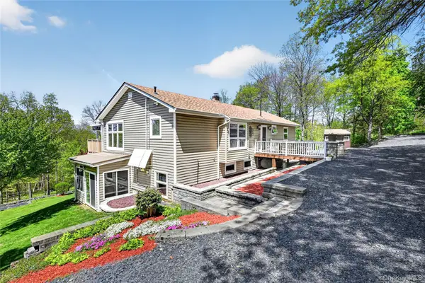 77 Maidstone Drive, Walden, NY 12586