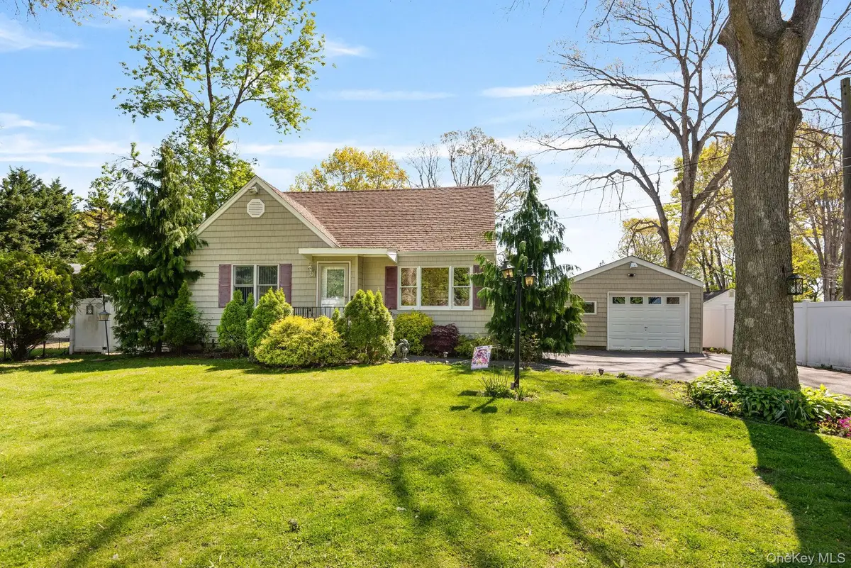 1321 Thompson Drive, Bay Shore, NY 11706 - #1