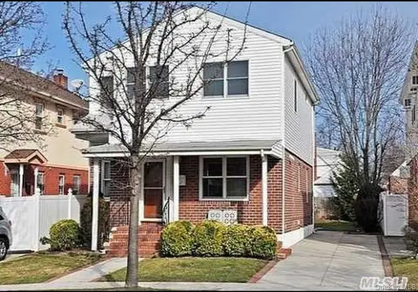8015 250th Street, Bellerose, NY 11426