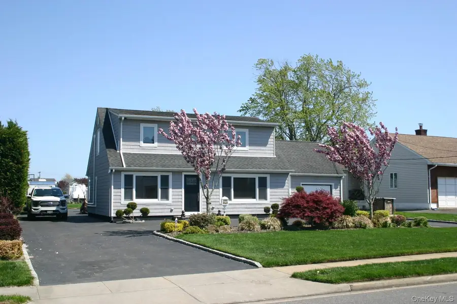 121 Ocean Avenue, Massapequa, NY 11758 - #3