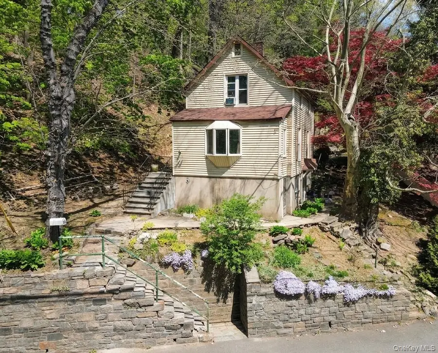 18 Columbus Ave, Valhalla, NY 10595 - #3