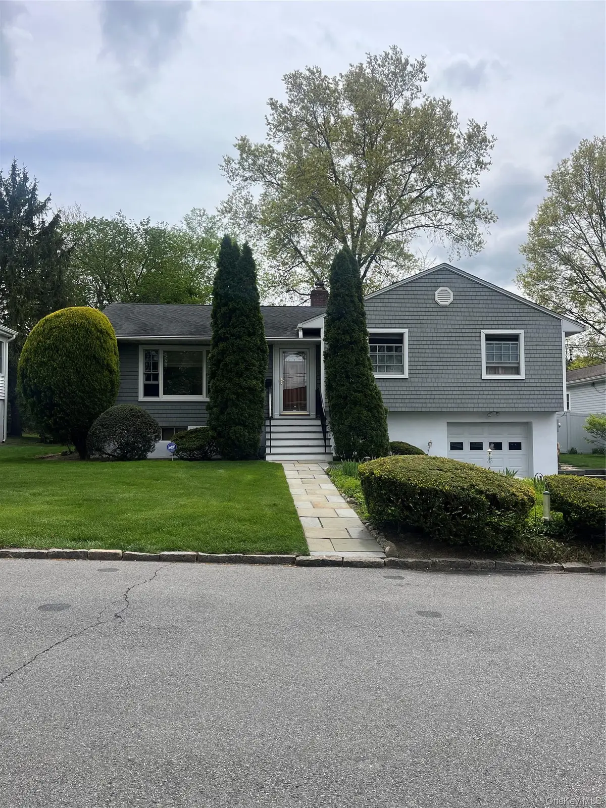 5 Albro Lane, White Plains, NY 10603 - #1