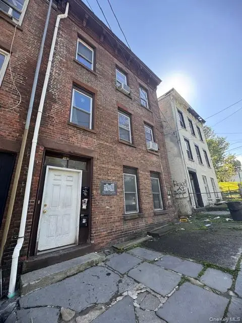 141 S William Street, Newburgh, NY 12550