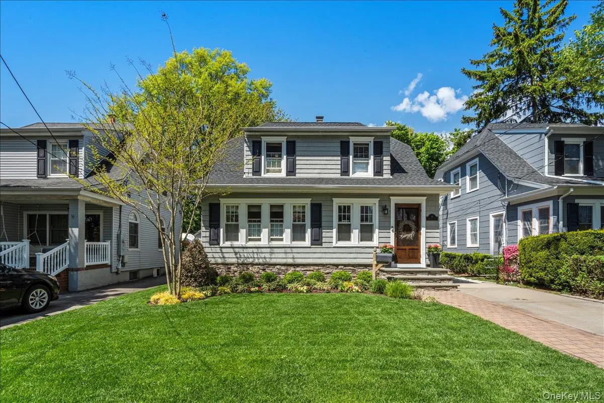 94 Roosevelt Street, Garden City, NY 11530 - #1