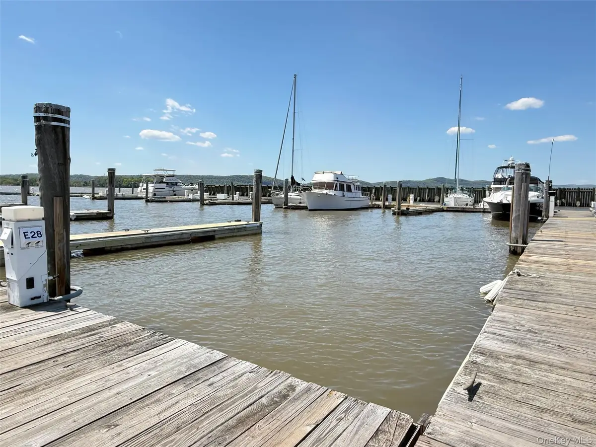 E-28 Half Moon Bay Marina, Croton On Hudson, NY 10520 - #1