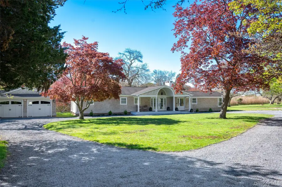 111 S Country Road, Remsenburg, NY 11960 - #2