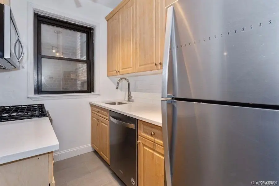 141 Wyckoff Place #4A, Woodmere, NY 11598 - #3
