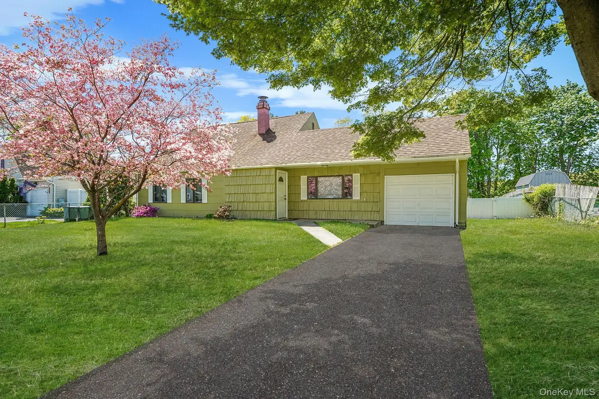88 Matsunaye Drive, Medford, NY 11763 - #1
