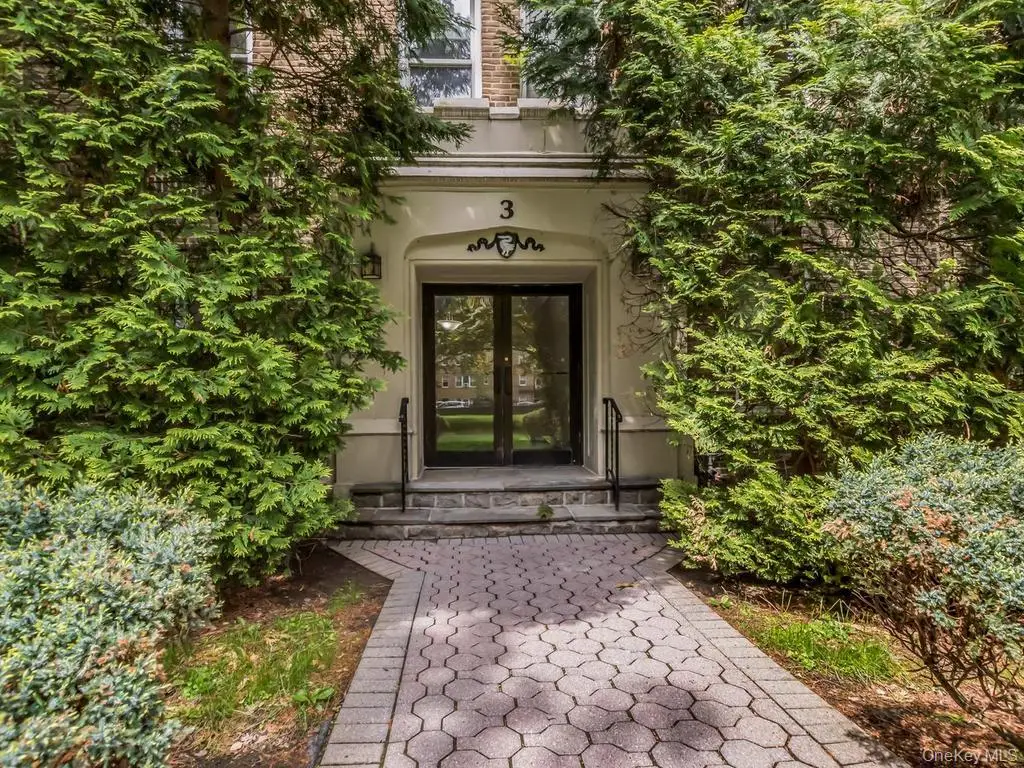 472 Gramatan Avenue #O2, Mount Vernon, NY 10552 - #1