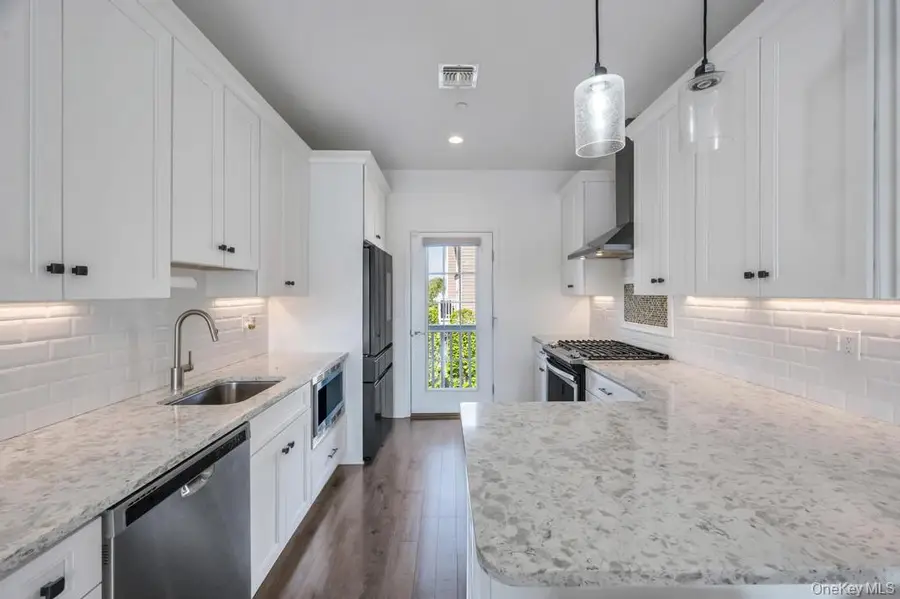 Address Withheld By Seller, Farmingdale, NY 11735 - #3