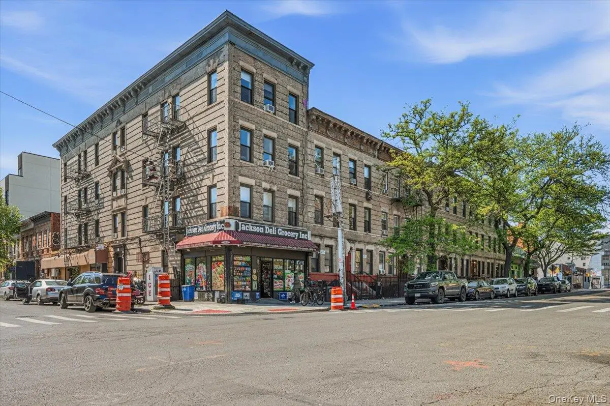 35 Kingsland Avenue #3R, Brooklyn, NY 11211 - #1