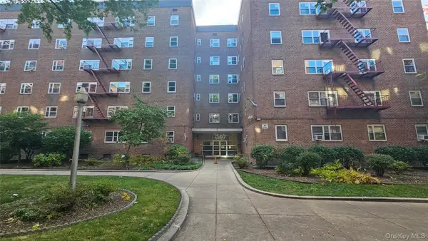 44-69 Kissena Boulevard #4M, Flushing, NY 11355