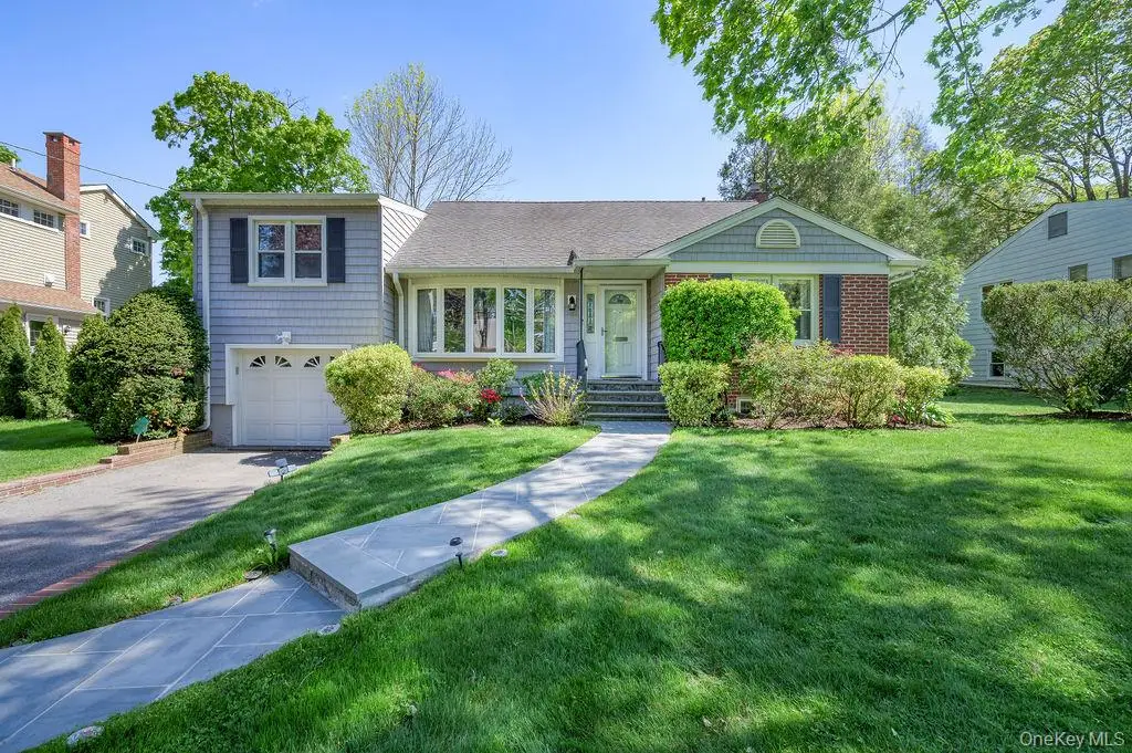 25 Frederick Lane, Scarsdale, NY 10583 - #1