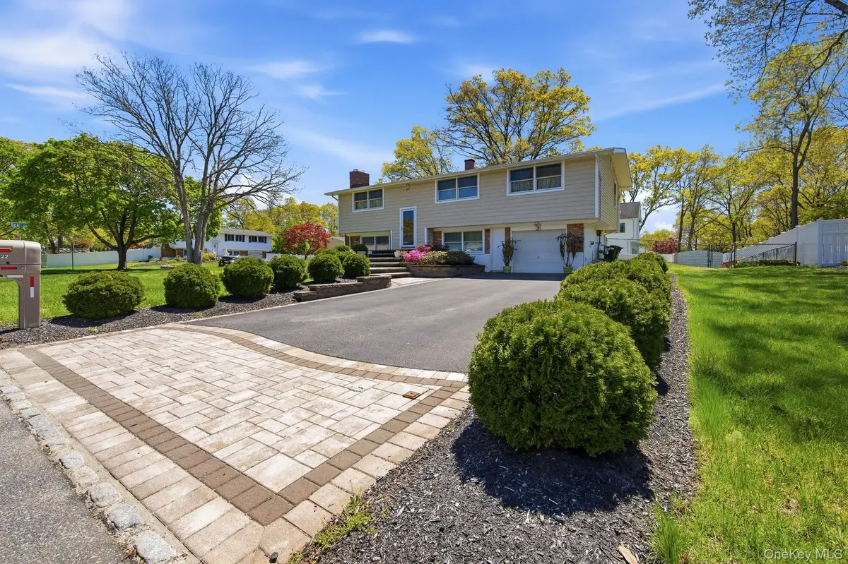 22 Fairway Drive, Port Jefferson Station, NY 11776 - #1