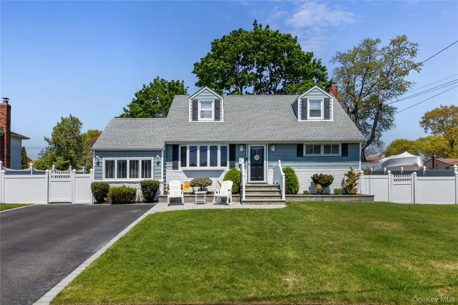 317 Oconnor Road, North Babylon, NY 11703 - #2