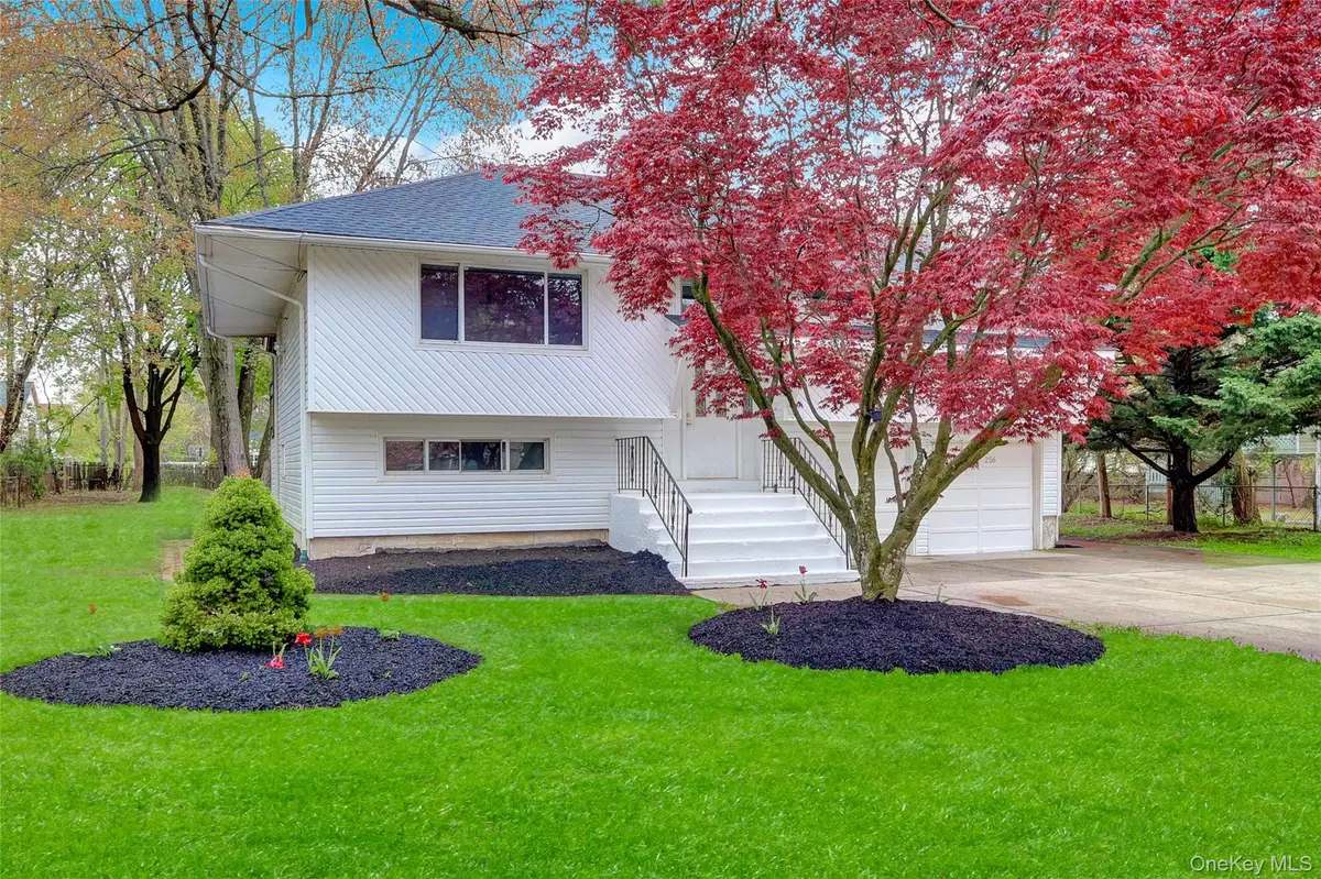 256 Vanderbilt Avenue, Brentwood, NY 11717 - #1