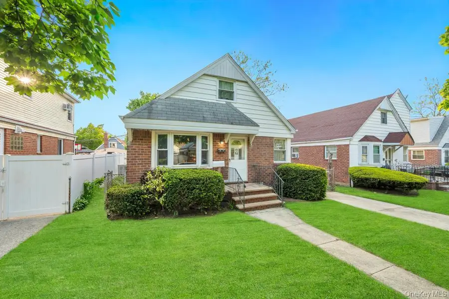 7918 257th Street, Glen Oaks, NY 11004 - #2