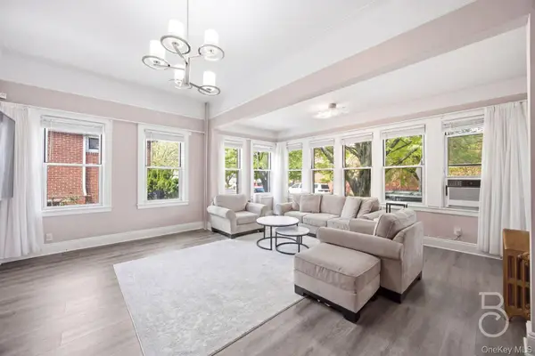88-38 78th Avenue, Glendale, NY 11385