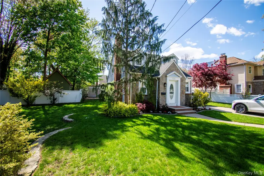 1360 Beulah Court, Baldwin, NY 11510 - #3