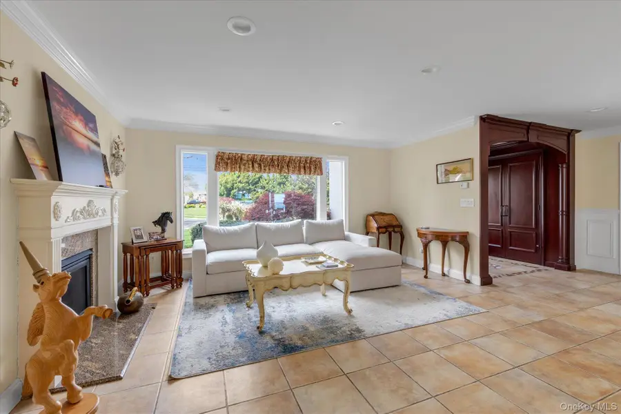 3390 Hewlett Avenue, Merrick, NY 11566 - #3