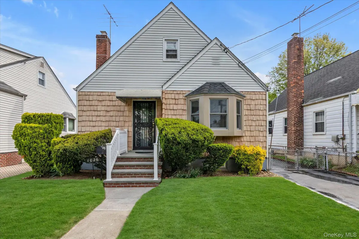 1026 N 2nd Street, New Hyde Park, NY 11040 - #1